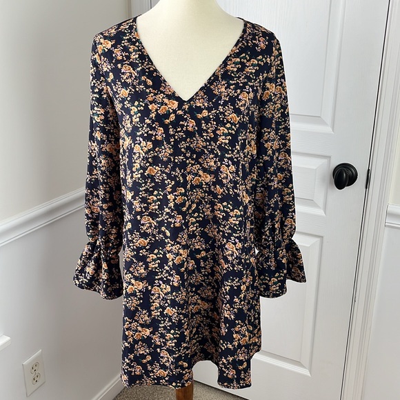 Shein Floral-print Shift Dress with Tie - Picture 8 of 12